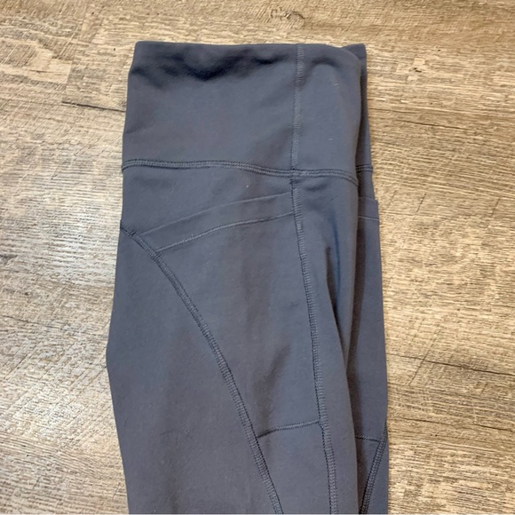 Old Navy Elevate Leggings - Picture 4 of 6